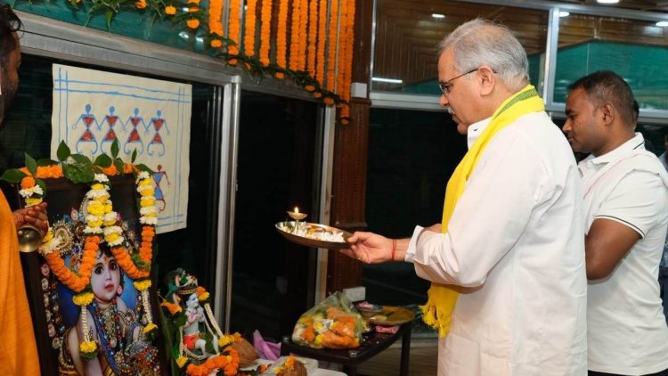 मुख्यमंत्री निवास में हर्षाेल्लास के साथ मनाया गया श्री कृष्ण जन्माष्टमी का पर्व